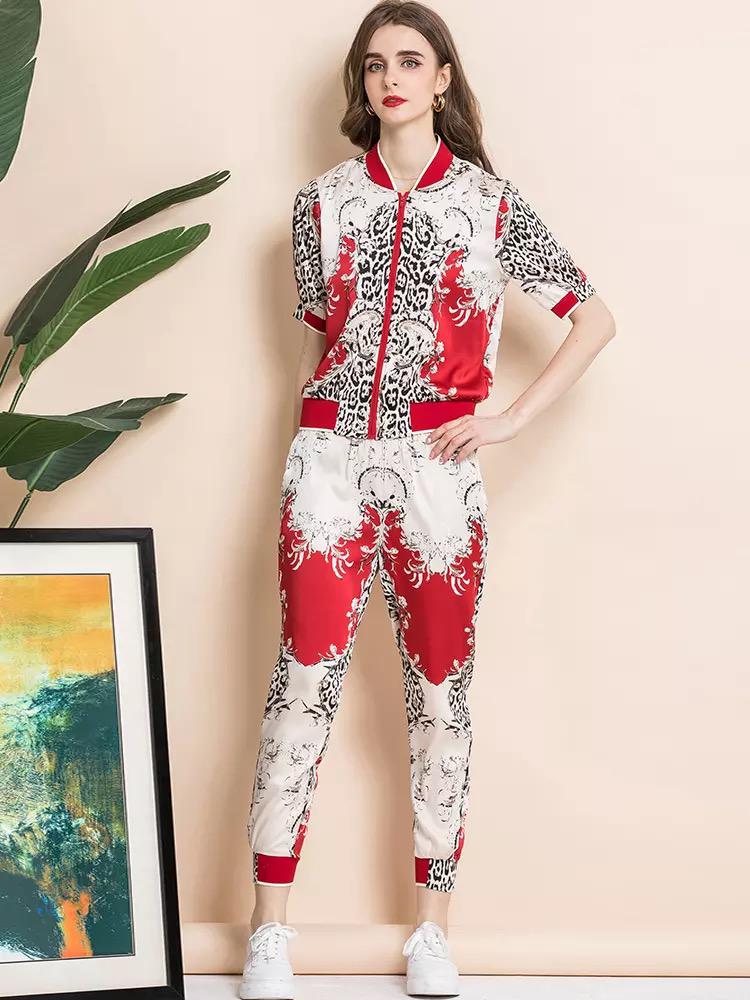 Abstract Animal piece two piece leisure set